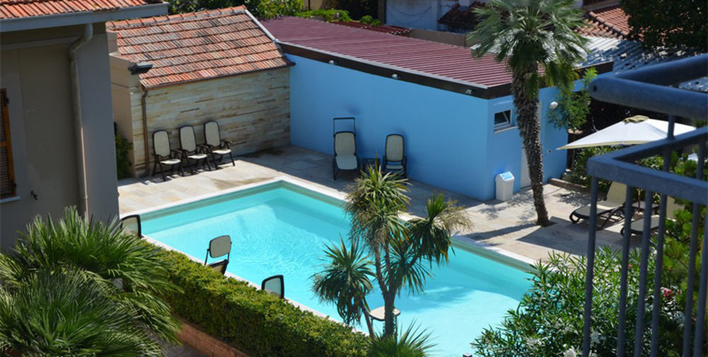 Hotel Trieste เซนีกัลเลีย ภายนอก รูปภาพ